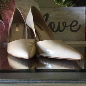 Louise et cie Light beige patent leather pumps
